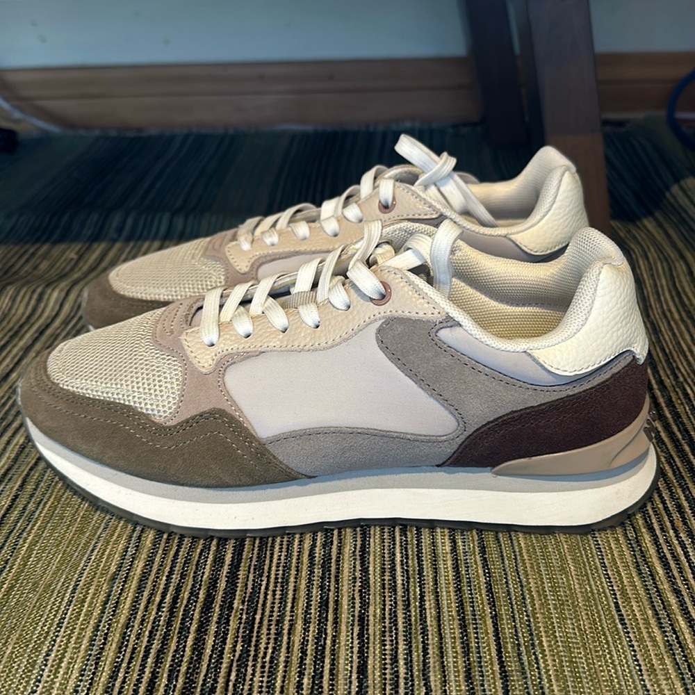 Hoff “San Diego” City Sneakers size 6.5